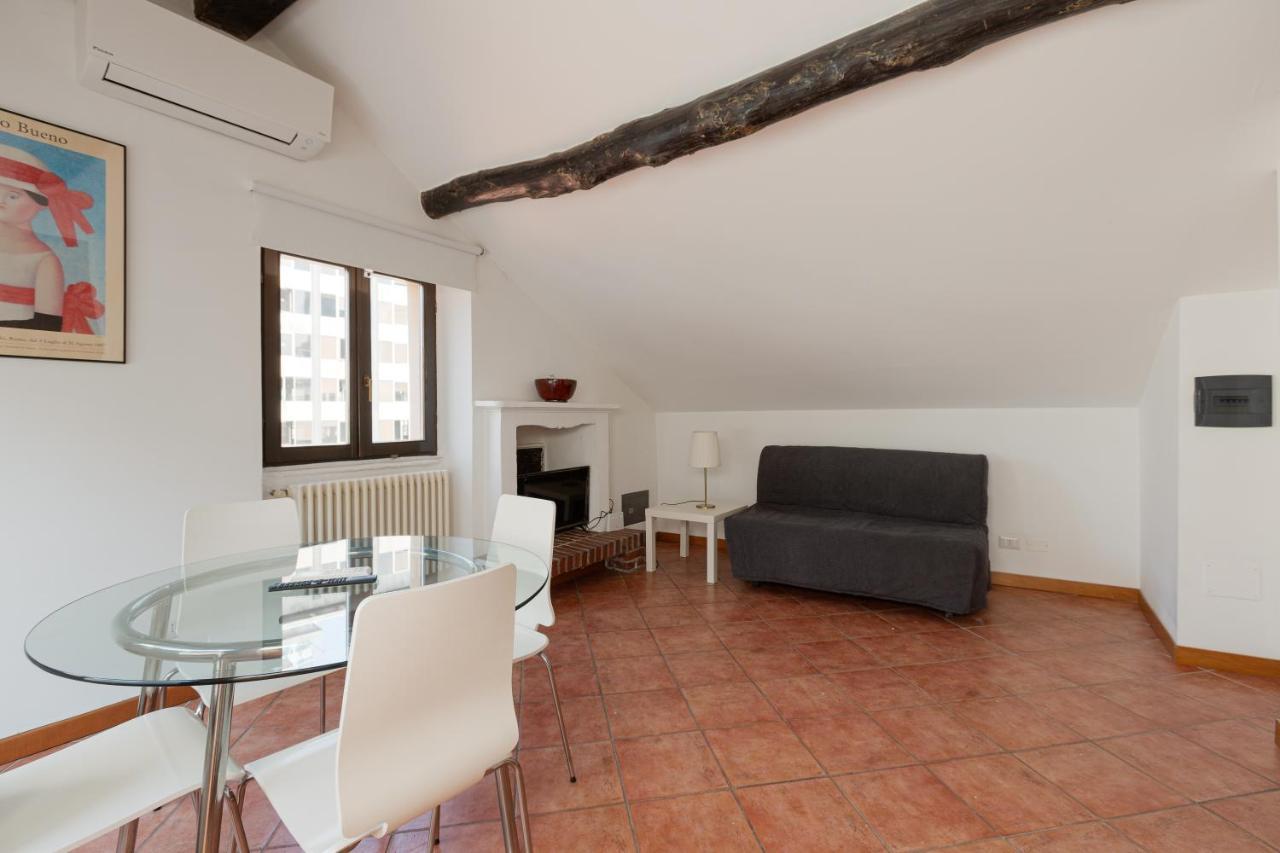 Corso Como Balcony Apartment Milano Eksteriør bilde