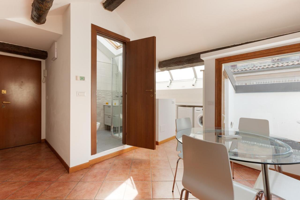 Corso Como Balcony Apartment Milano Eksteriør bilde