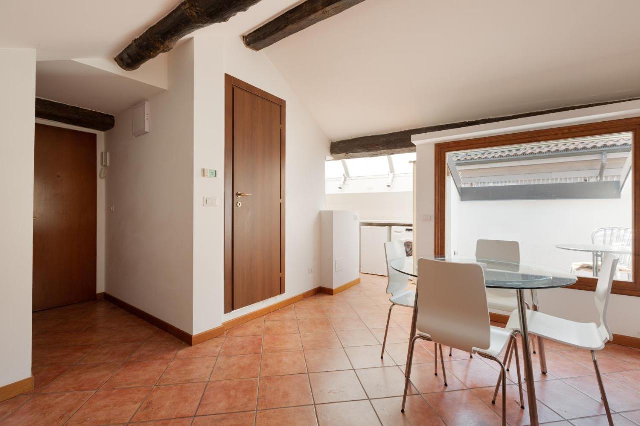 Corso Como Balcony Apartment Milano Eksteriør bilde